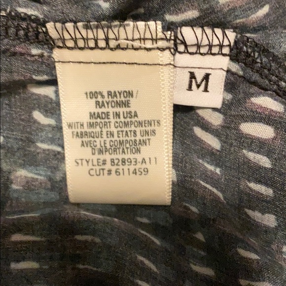 Button up blouse - Picture 5 of 5